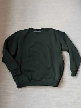 Brandy Melville Crewneck